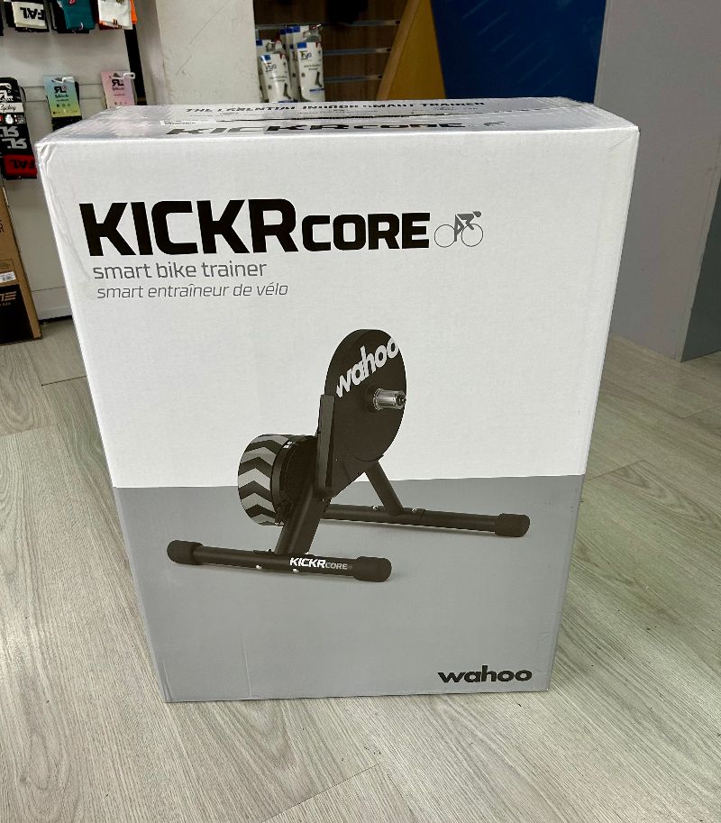 Home Trainer Virtuel WAHOO KICKR CORE Neuf Boutonnet Cycles 